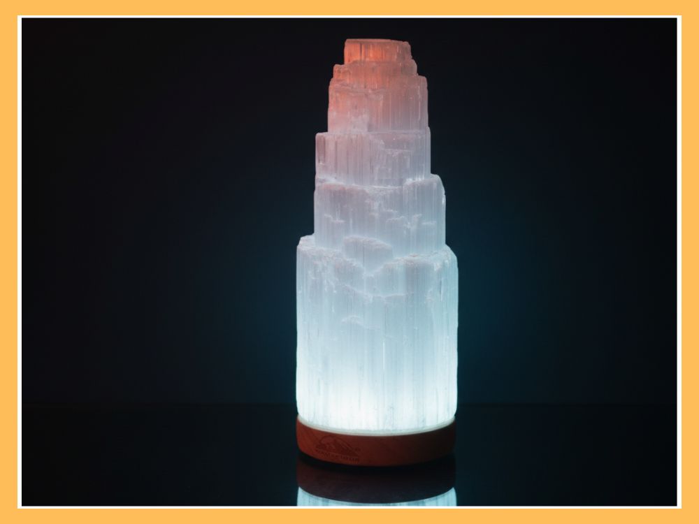 Himalayan Glow 1050 Natural Lamp with Selenite Base